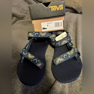 Teva Original Universal Sun and Moon Insignia Blue Sandals Womens Size 9 NWT